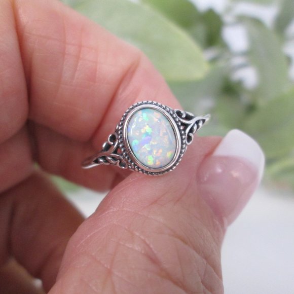 Opal Ring>925 Sterling Silver Opal ring,Oval Opal Ring,Dainty Opal ring,925 - Picture 5 of 6